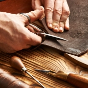 Taller de reparación de maletas